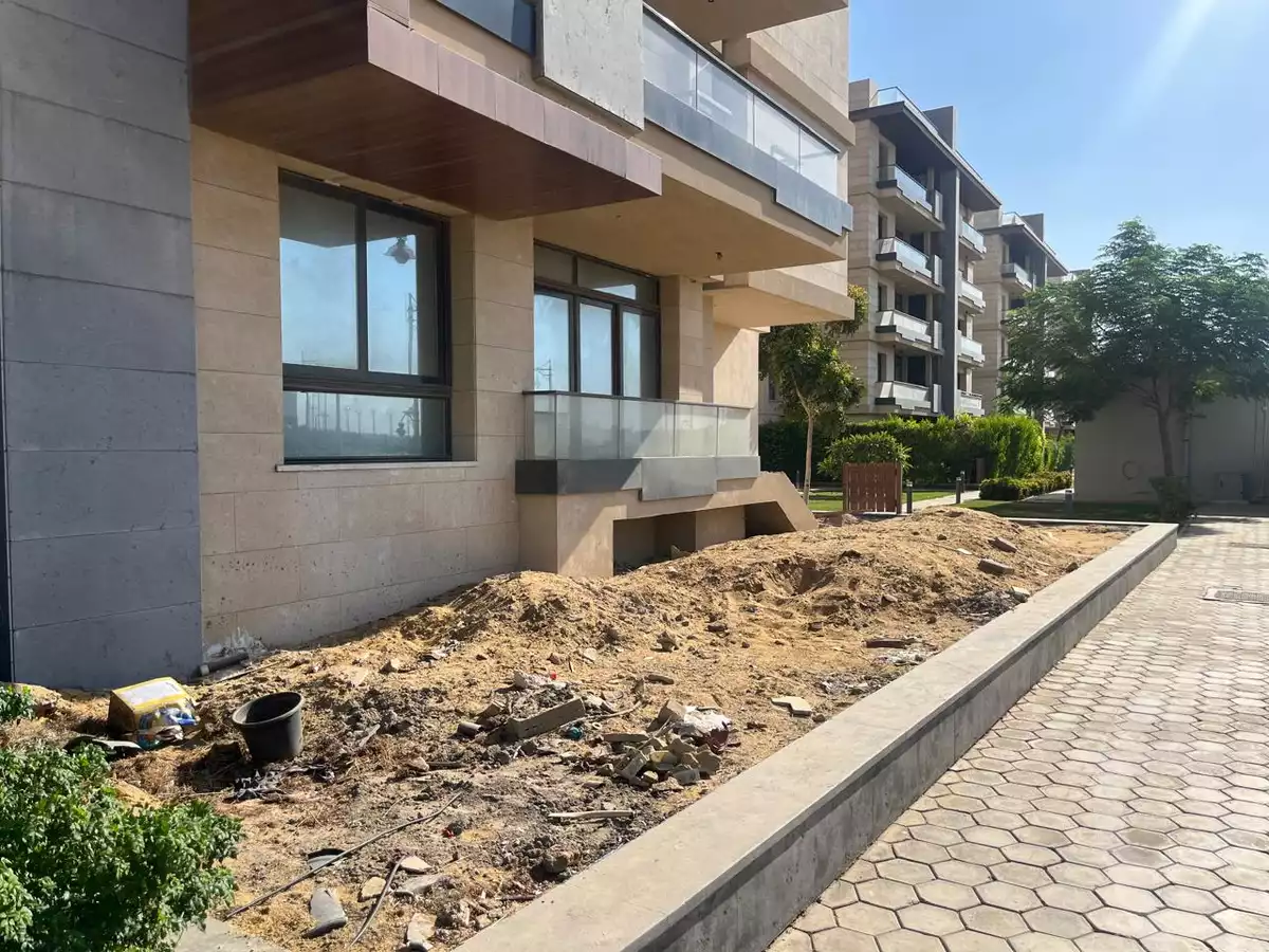 https://aqarmap.com.eg/ar/listing/6326180-for-sale-cairo-new-cairo-compounds-azad