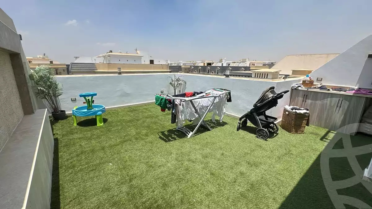 https://aqarmap.com.eg/ar/listing/6327811-for-sale-cairo-new-cairo-compounds-mountain-view-hyde-park