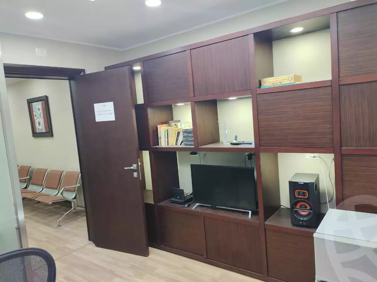 https://aqarmap.com.eg/ar/listing/6328904-for-sale-cairo-el-sheikh-zayed-city-compounds-capital-business-park