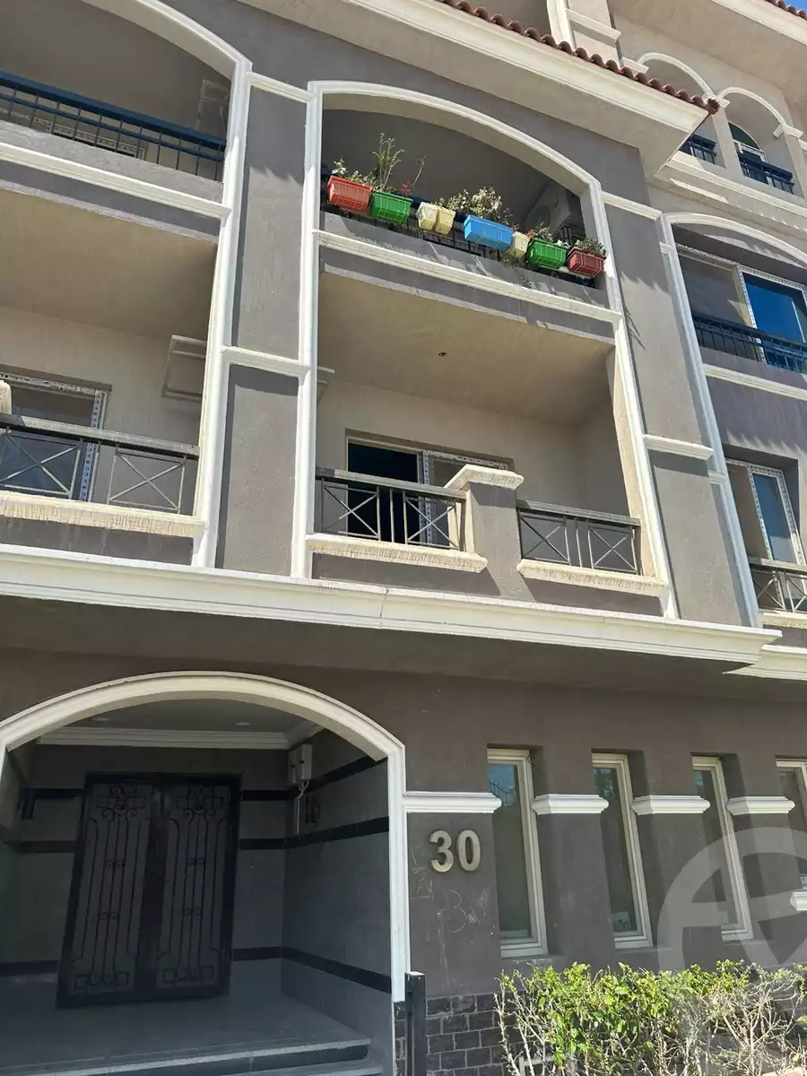 https://aqarmap.com.eg/en/listing/6329562-for-sale-cairo-new-cairo-compounds-garden-heights-compound
