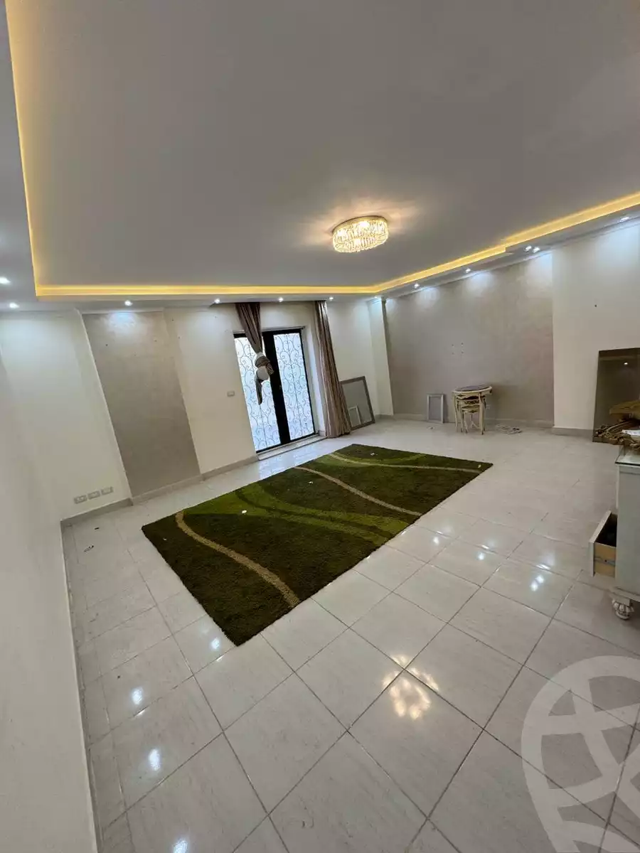 https://aqarmap.com.eg/ar/listing/6330504-for-sale-cairo-new-cairo-lrhb-city-phase-8