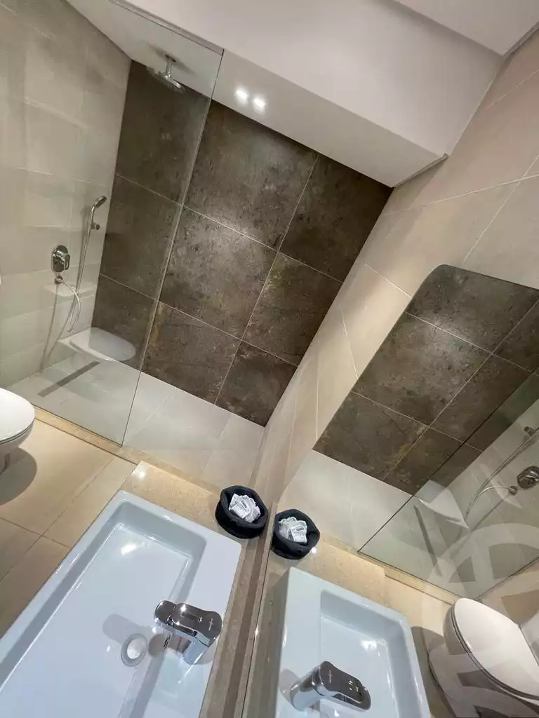 https://aqarmap.com.eg/en/listing/6330776-for-sale-cairo-el-sheikh-zayed-city-compounds-kmbwnd-fyldj-wyst-dr-llttwyr