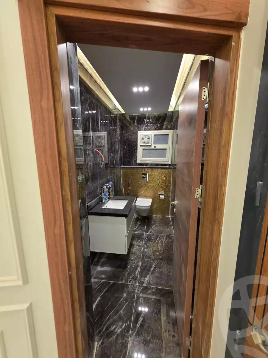 https://aqarmap.com.eg/en/listing/6331532-for-sale-cairo-el-sheikh-zayed-city-compounds-zayed-heights-compound