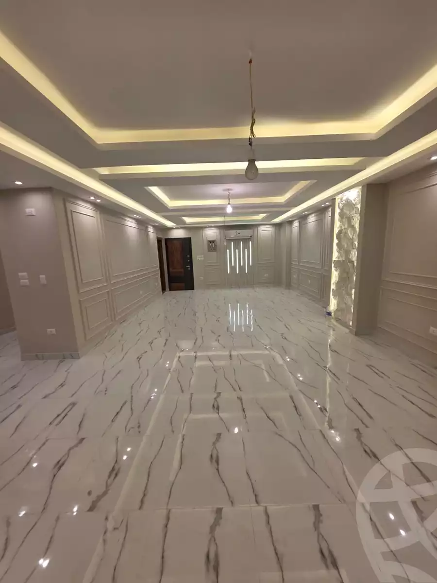 https://aqarmap.com.eg/en/listing/6331532-for-sale-cairo-el-sheikh-zayed-city-compounds-zayed-heights-compound