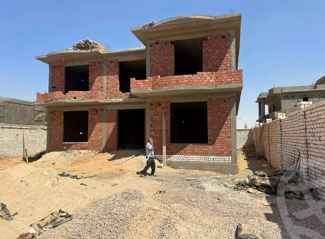 https://aqarmap.com.eg/en/listing/6331924-for-sale-cairo-el-sheikh-zayed-city-lshykh-zyd-ljdyd-el-reef-el-oroby