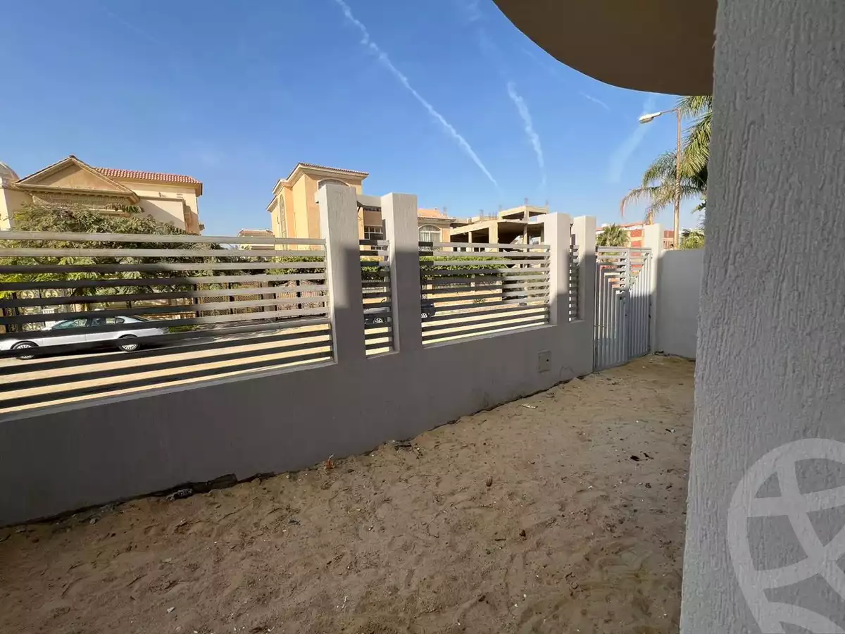 https://aqarmap.com.eg/en/listing/6332033-for-sale-cairo-el-shorouk-compounds-daheyet-el-nakheel