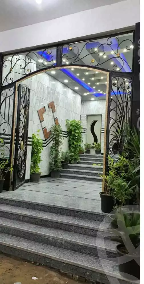 https://aqarmap.com.eg/ar/listing/6332174-for-sale-cairo-helwan-hadayek-helwan-nile-corniche-st