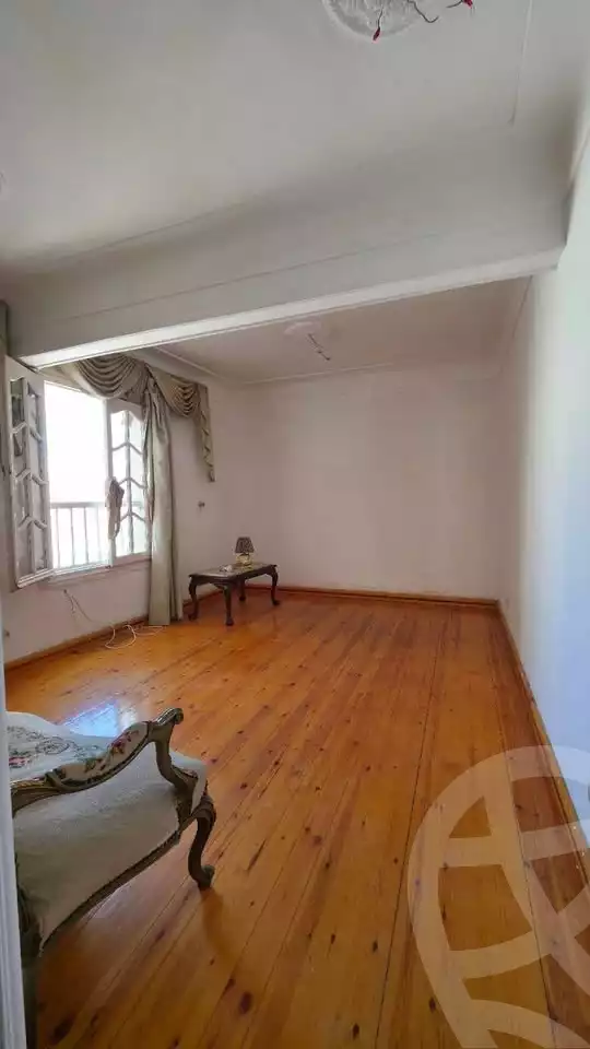 https://aqarmap.com.eg/ar/listing/6333679-for-sale-alexandria-ganaklis-shr-mrtdy-bsh