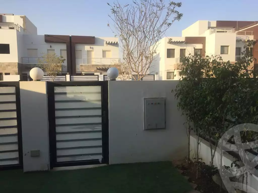 https://aqarmap.com.eg/en/listing/6334258-for-sale-cairo-new-cairo-compounds-hyde-park-cluster-1-hyde-park