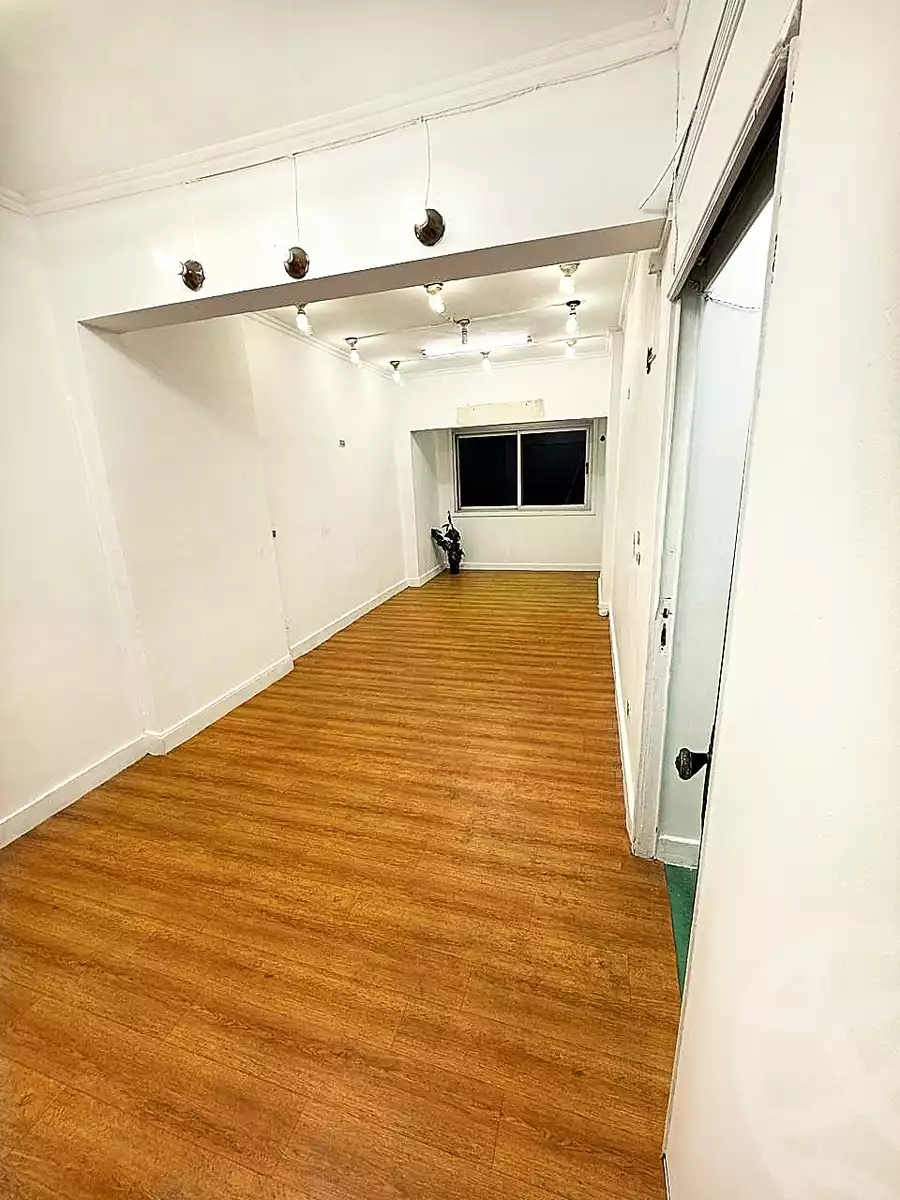 https://aqarmap.com.eg/en/listing/6334842-for-rent-alexandria-roshdy-roushdy-st