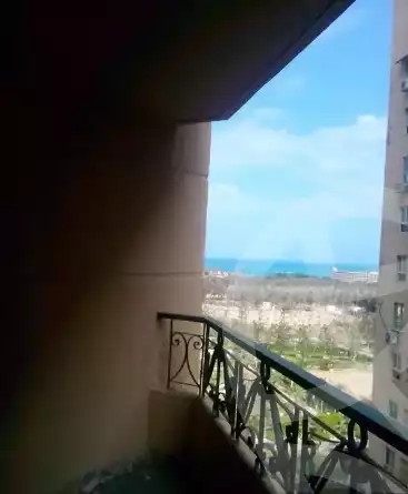 https://aqarmap.com.eg/en/listing/6337318-for-sale-alexandria-el-montazah-compounds-in-el-montazah-royal-plaza-compound-al-halawany