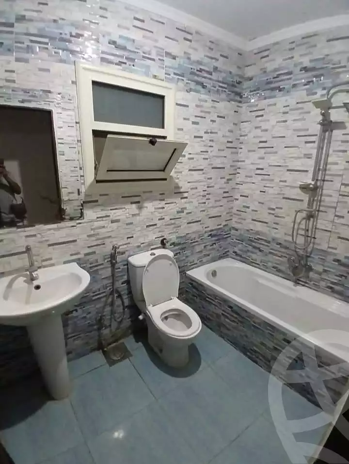 https://aqarmap.com.eg/ar/listing/6337368-for-rent-alexandria-ganaklis
