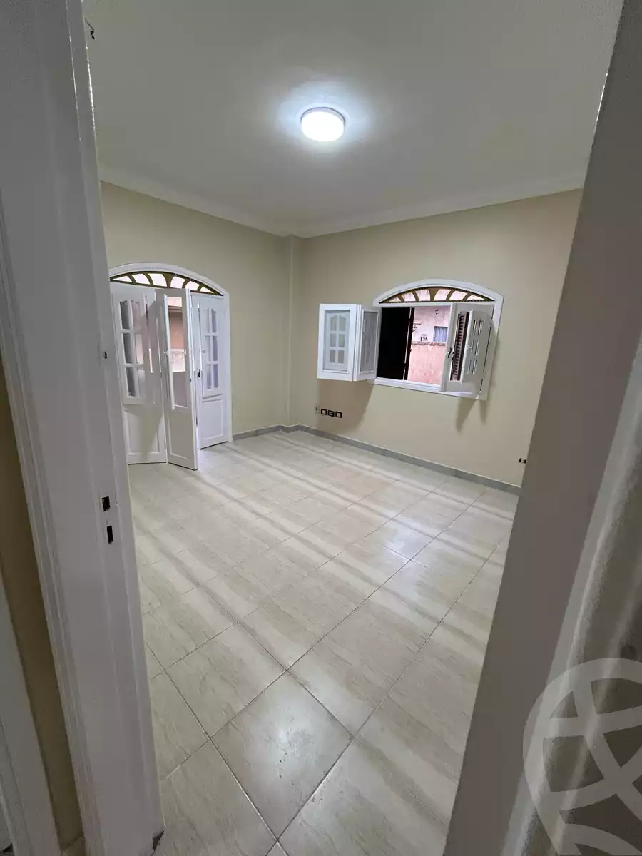 https://aqarmap.com.eg/ar/listing/6338505-for-sale-cairo-new-cairo-el-ahyaa-first-neighborhood-street-2