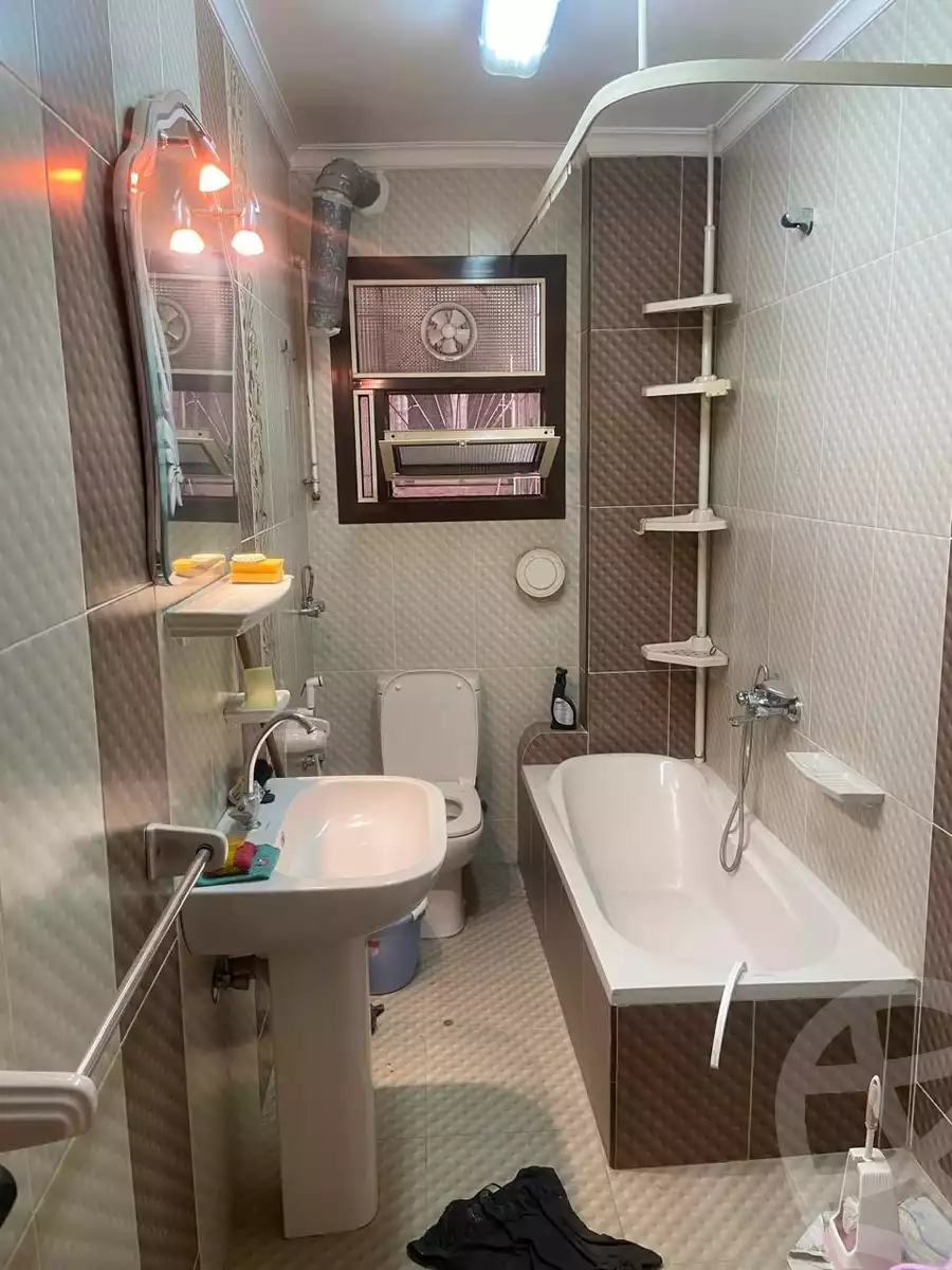 https://aqarmap.com.eg/en/listing/6339324-for-sale-cairo-ain-shams-ahmed-esmat-st
