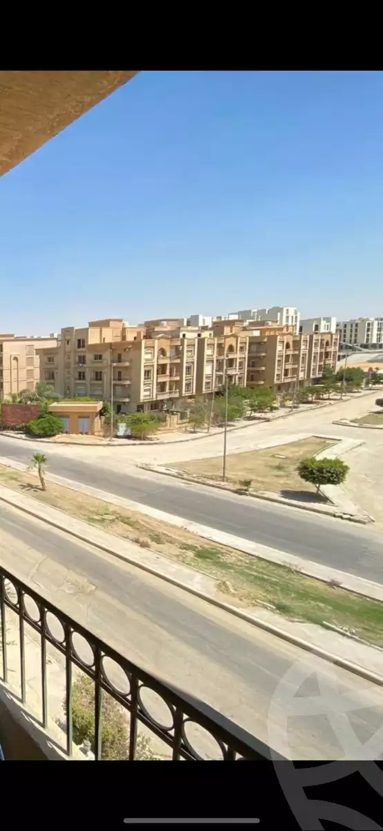 https://aqarmap.com.eg/ar/listing/6339347-for-sale-cairo-new-cairo-compounds-el-ashrafia