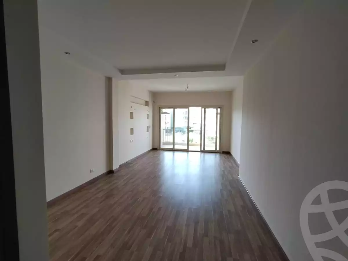 https://aqarmap.com.eg/en/listing/6339318-for-sale-cairo-el-sheikh-zayed-city-compounds-dh-drys