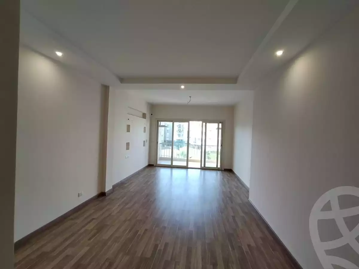 https://aqarmap.com.eg/en/listing/6339610-for-sale-cairo-el-sheikh-zayed-city-compounds-dh-drys