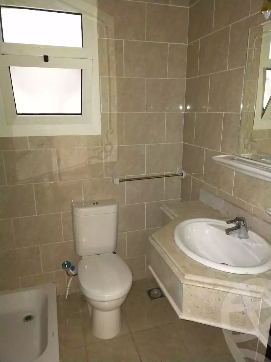 https://aqarmap.com.eg/en/listing/6339610-for-sale-cairo-el-sheikh-zayed-city-compounds-dh-drys