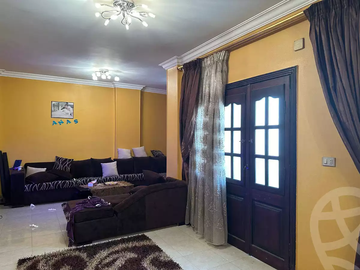 https://aqarmap.com.eg/ar/listing/6341003-for-sale-cairo-helwan-hadayek-helwan-nile-corniche-st
