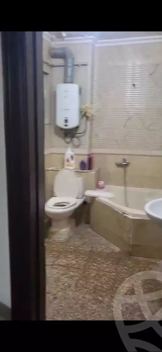 https://aqarmap.com.eg/en/listing/6342880-for-rent-cairo-ain-shams-jsr-lswys-tqsym-mr-bn-lkhtb