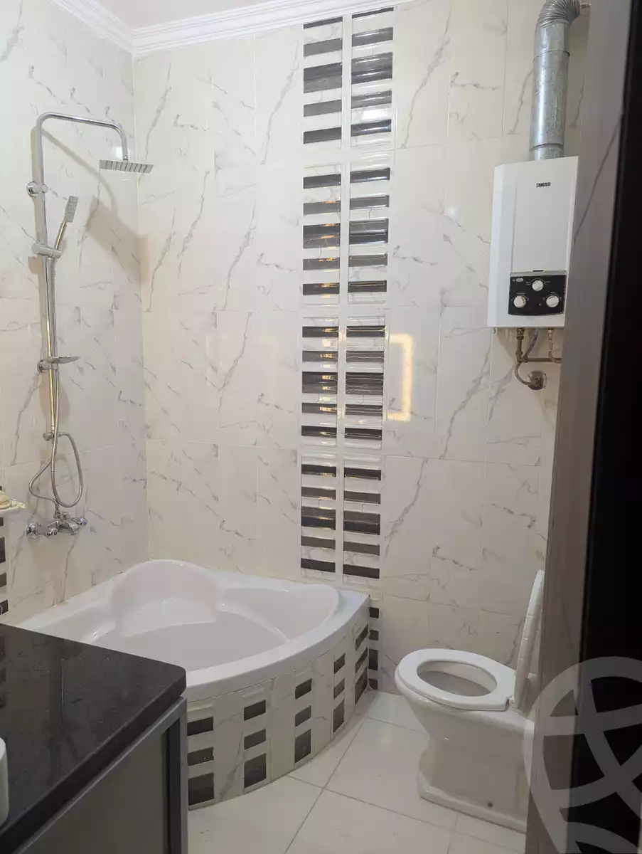 https://aqarmap.com.eg/en/listing/6343168-for-sale-cairo-new-cairo-south-investors-el-nasr-st