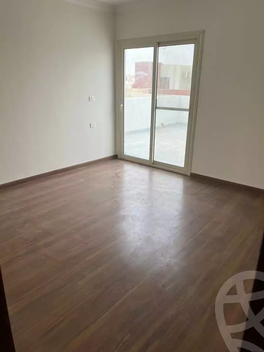 https://aqarmap.com.eg/ar/listing/6343659-for-rent-cairo-new-cairo-compounds-brwmynd-ryzydns-wdy-djl-llttwyr