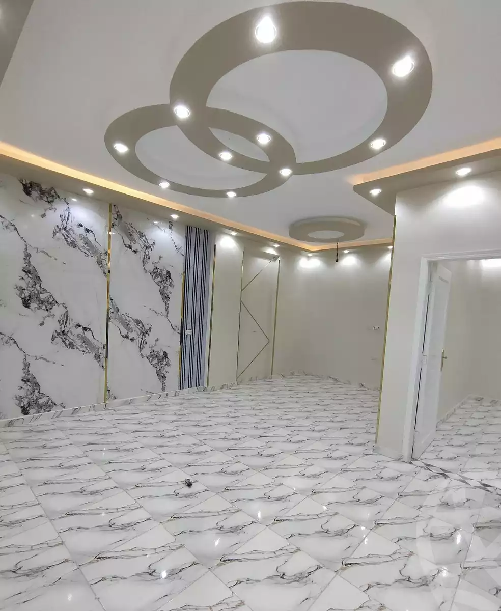 https://aqarmap.com.eg/ar/listing/6343711-for-sale-qalyubia-shubra-el-khaima-om-bayoumi