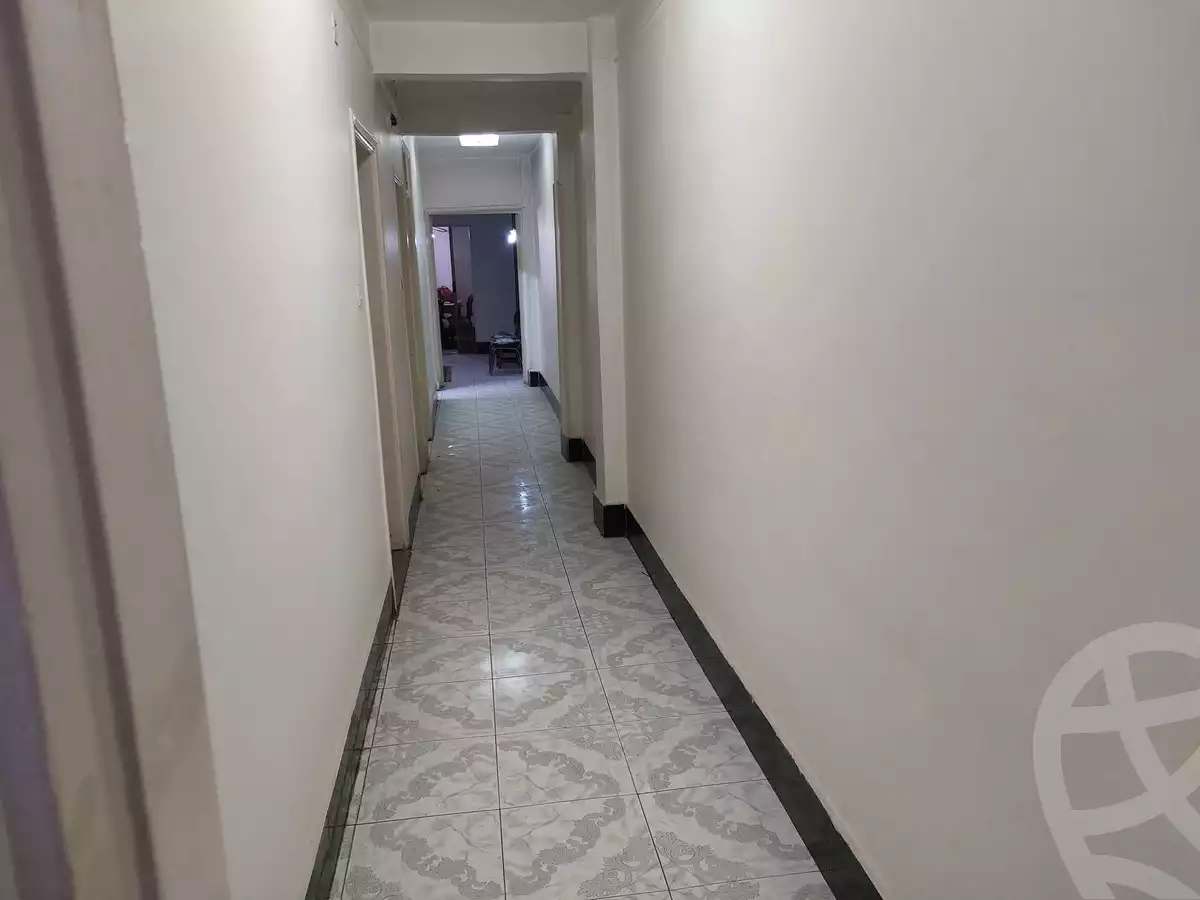 https://aqarmap.com.eg/ar/listing/6343944-for-sale-cairo-helwan-helwan-el-sharkeya-ryad-pasha-st