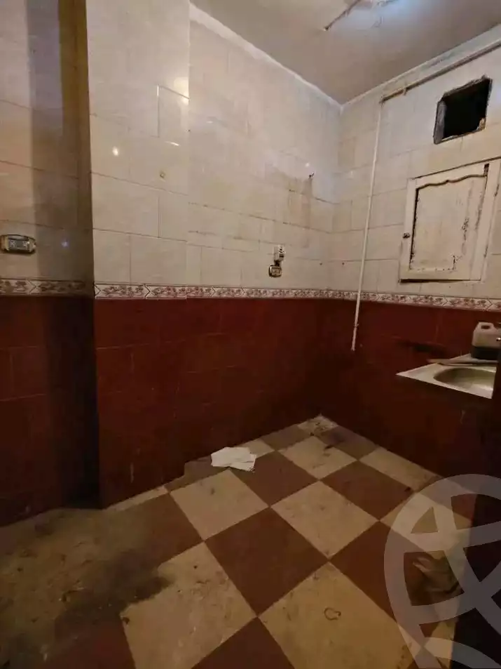 https://aqarmap.com.eg/ar/listing/6344011-for-sale-qalyubia-shubra-el-khaima-om-bayoumi