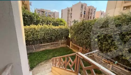 https://aqarmap.com.eg/ar/listing/6345121-for-sale-cairo-new-cairo-lrhb-city-phase-5-talaat-mostafa-st