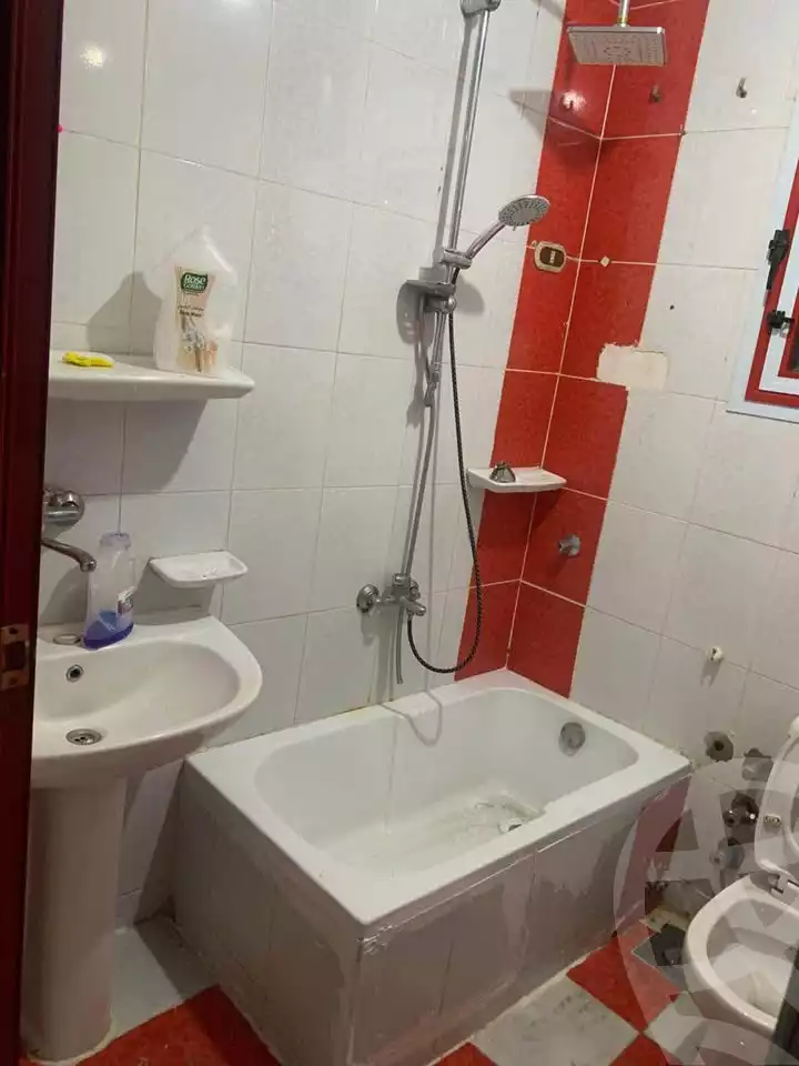 https://aqarmap.com.eg/ar/listing/6345572-for-sale-alexandria-alhadara-lhdr-qbly