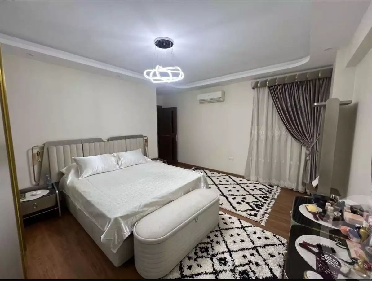 https://aqarmap.com.eg/en/listing/6346370-for-sale-alexandria-zezenia-mahmoud-el-deeb-st