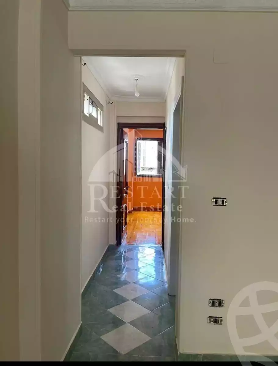 https://aqarmap.com.eg/ar/listing/6348283-for-sale-alexandria-glim