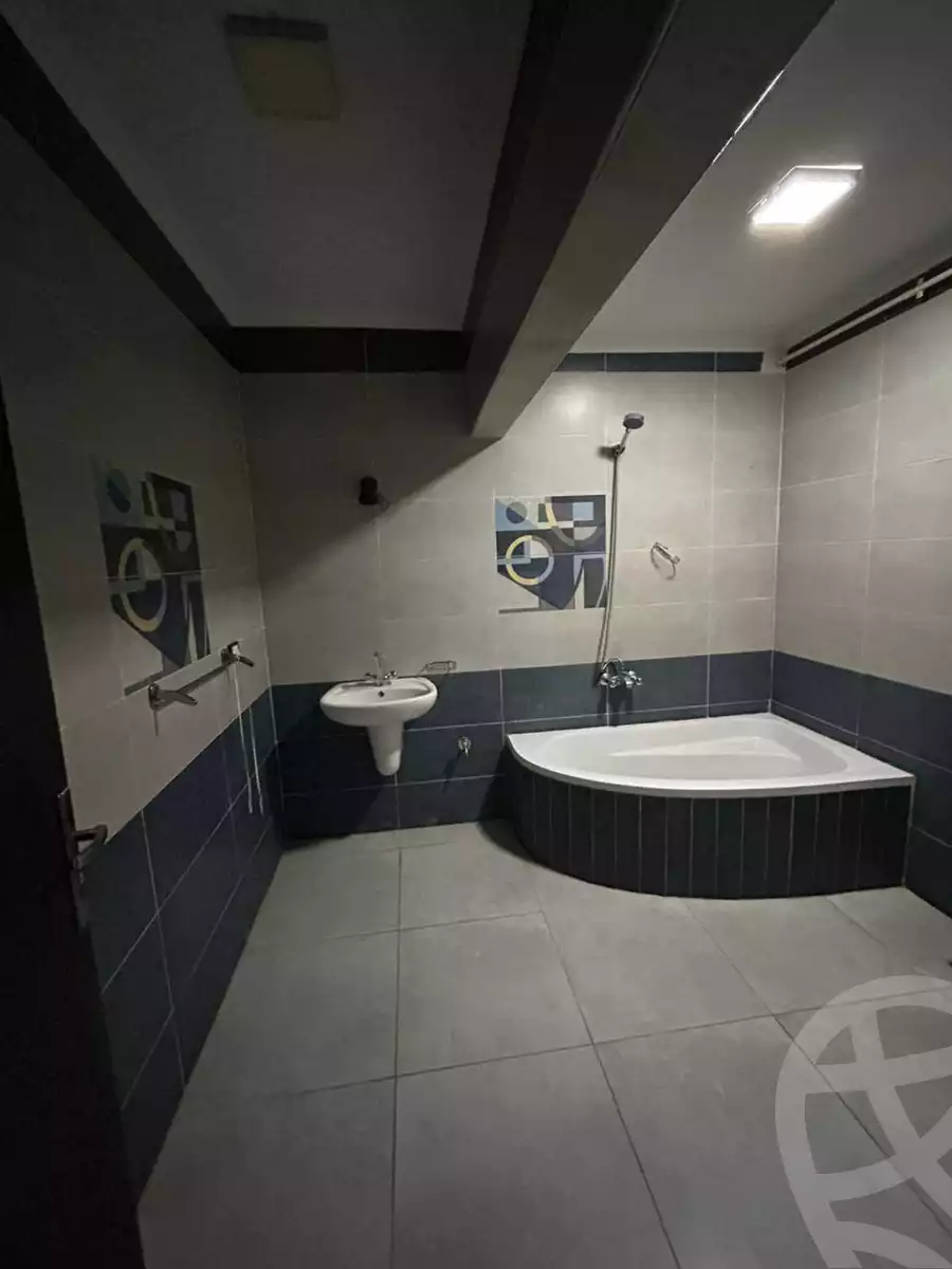 https://aqarmap.com.eg/ar/listing/6349874-for-sale-cairo-helwan-rostom-st