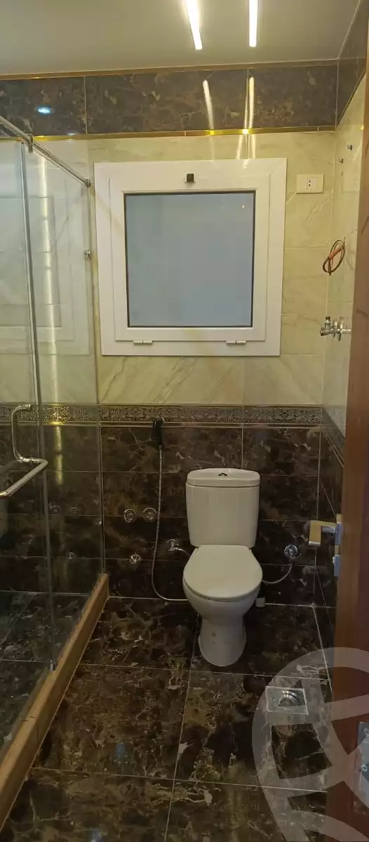 https://aqarmap.com.eg/ar/listing/6259840-for-rent-cairo-new-cairo-compounds-hyde-park-centre-ville-hyde-park