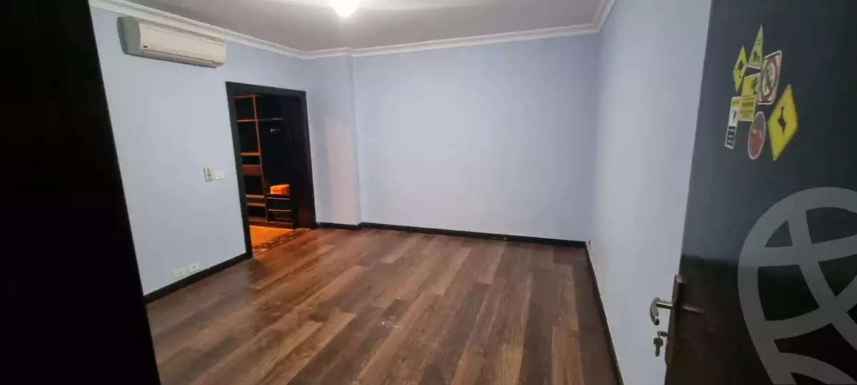 https://aqarmap.com.eg/ar/listing/6350685-for-sale-cairo-new-cairo-lrhb-city-phase-2-amr-ibn-el-aas-st