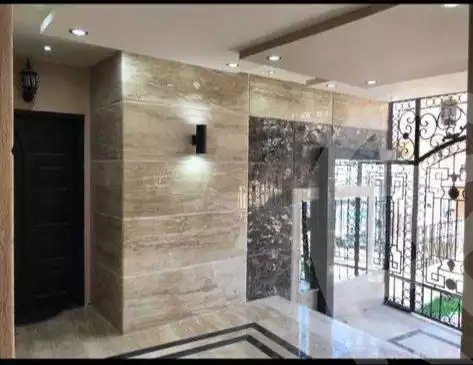https://aqarmap.com.eg/en/listing/6351389-for-sale-cairo-new-cairo-compounds-kmbwnd-ldf-lwtny