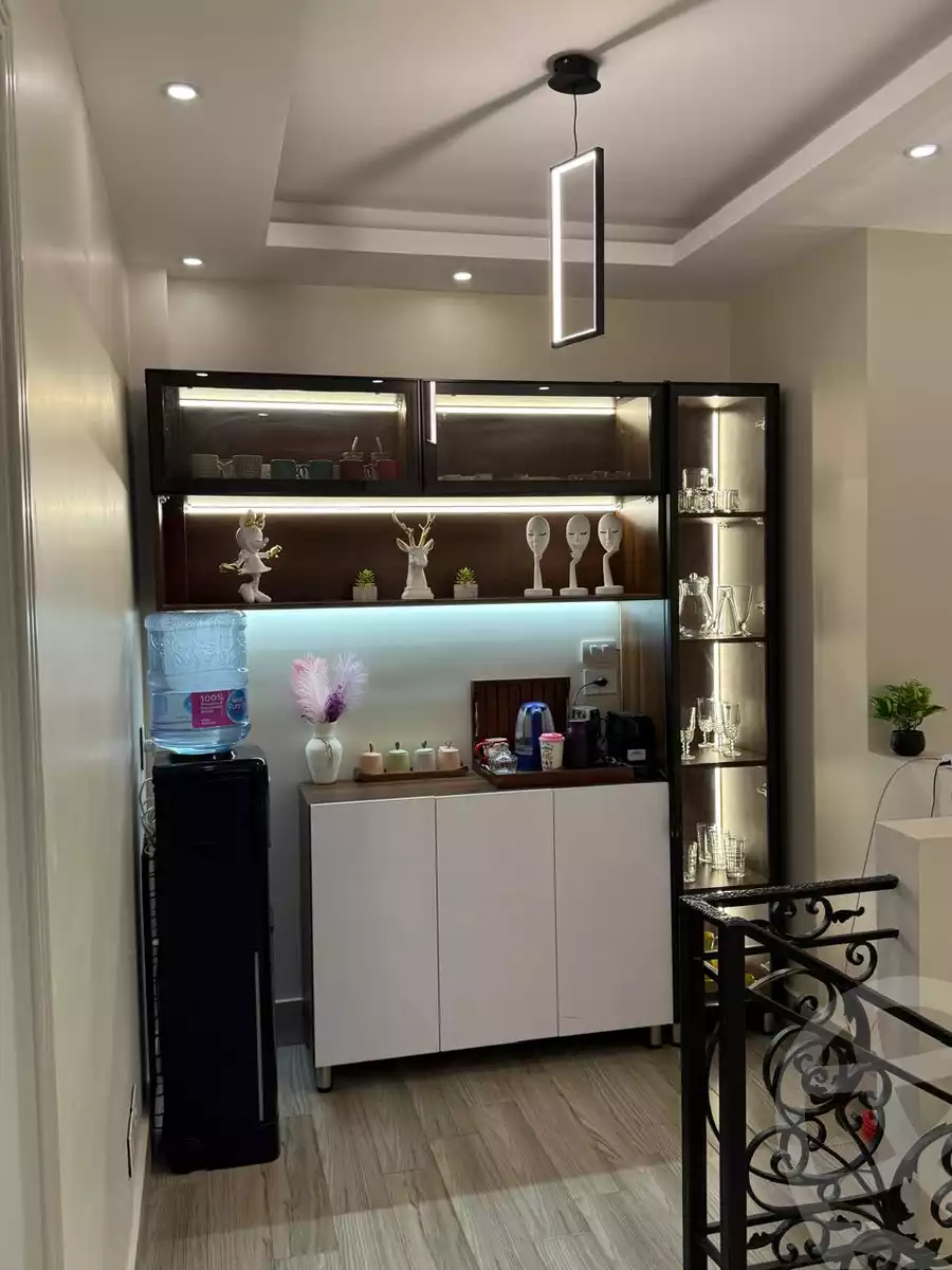 https://aqarmap.com.eg/ar/listing/6351746-for-sale-cairo-6th-of-october-hadaeq-october-kmbwnd-fy-hdyq-ktwbr-shjr-ryzydns-y-jy-y-llttwyr