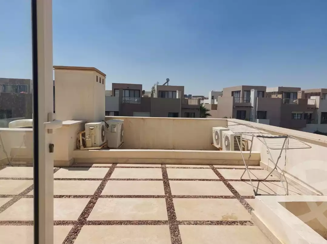 https://aqarmap.com.eg/ar/listing/6352383-for-rent-cairo-el-sheikh-zayed-city-compounds-kmbwnd-ljry-swdyk