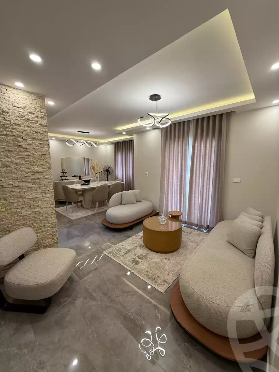 https://aqarmap.com.eg/ar/listing/6352904-for-sale-cairo-6th-of-october-hadaeq-october-kmbwnd-fy-hdyq-ktwbr-ashgar-city