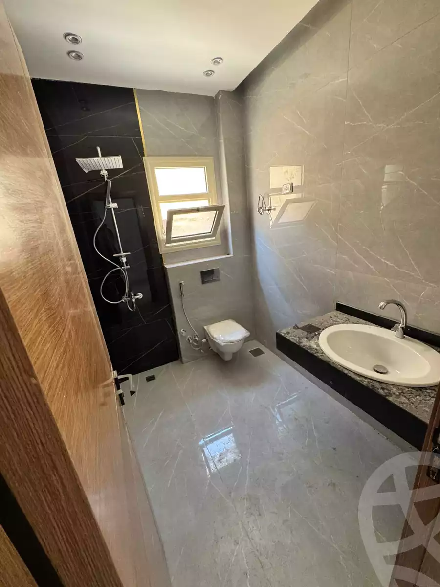 https://aqarmap.com.eg/ar/listing/6353078-for-rent-cairo-new-cairo-compounds-el-mostashareen-compound