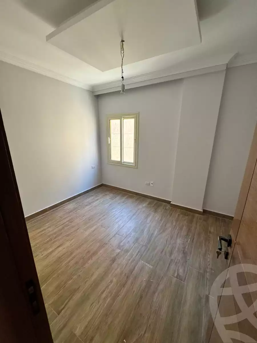 https://aqarmap.com.eg/ar/listing/6353078-for-rent-cairo-new-cairo-compounds-el-mostashareen-compound