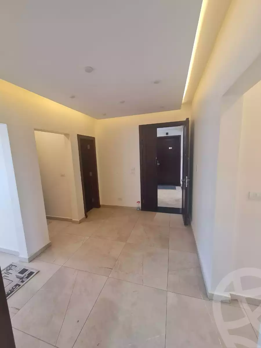 https://aqarmap.com.eg/en/listing/6353657-for-sale-cairo-el-sheikh-zayed-city-compounds-beverly-hills