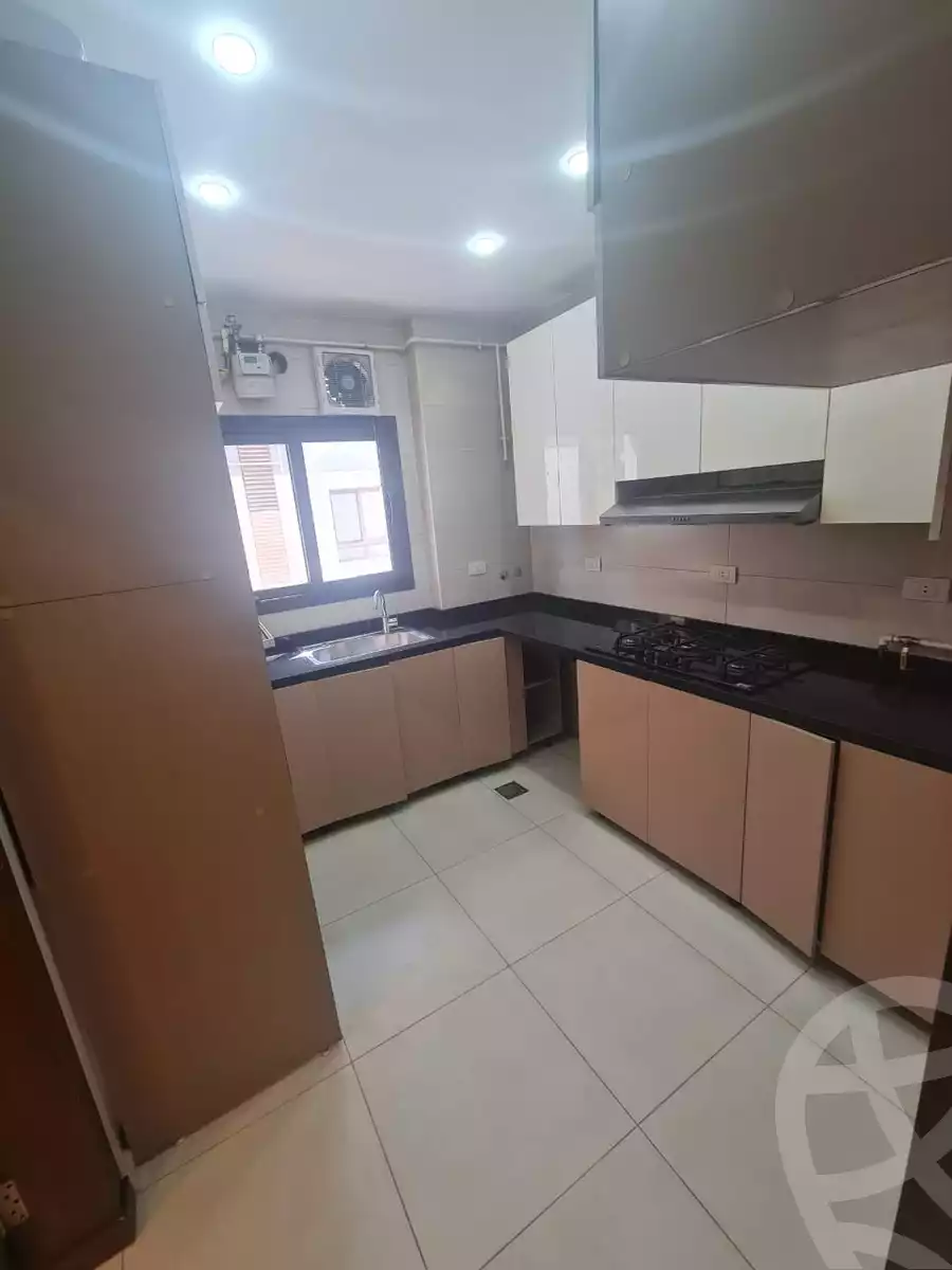 https://aqarmap.com.eg/en/listing/6353657-for-sale-cairo-el-sheikh-zayed-city-compounds-beverly-hills