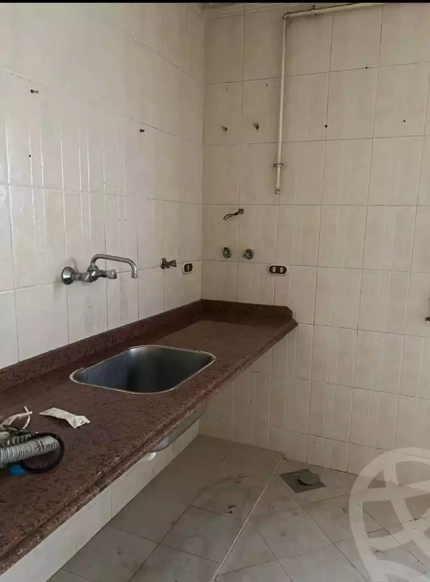 https://aqarmap.com.eg/ar/listing/6354821-for-rent-alexandria-smouha-mostafa-kamel-st