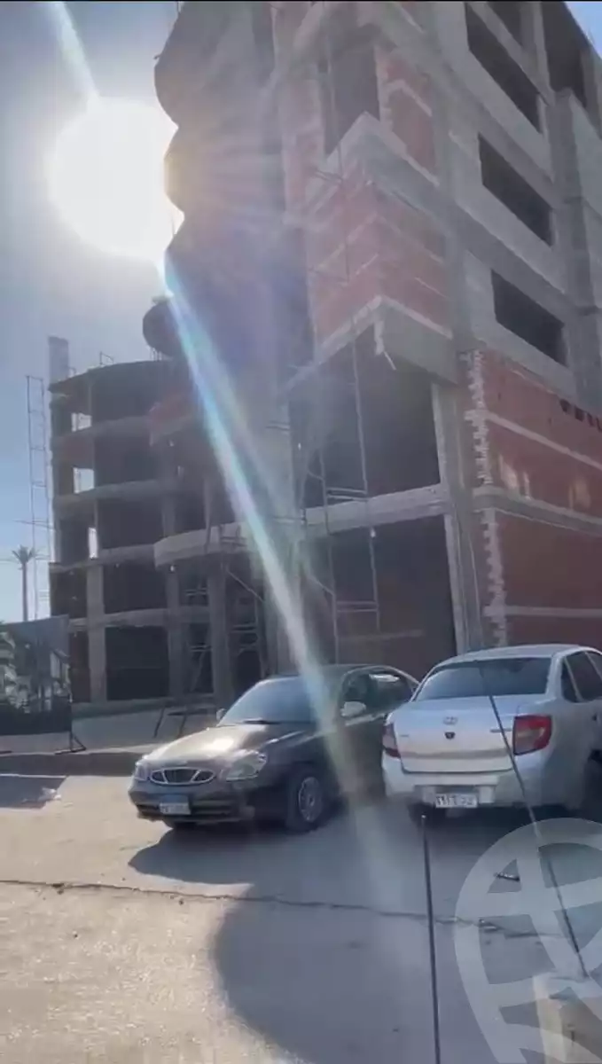 https://aqarmap.com.eg/en/listing/6355925-for-sale-cairo-el-sheikh-zayed-city-compounds-101-mall