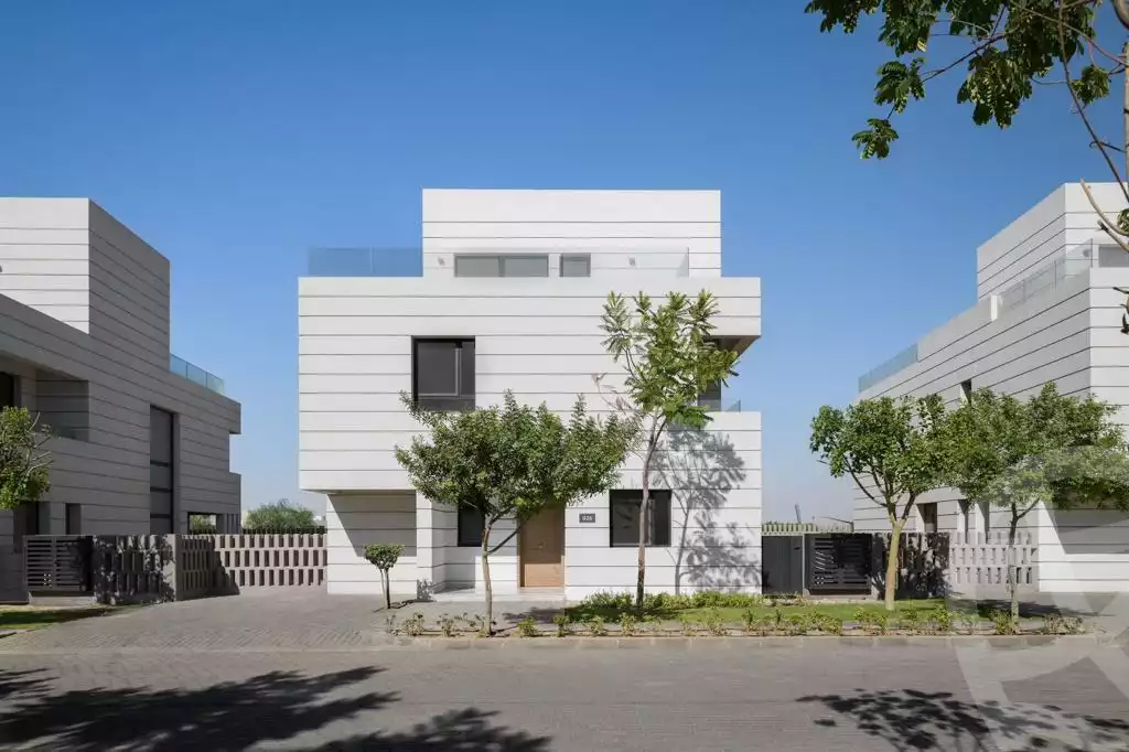 https://aqarmap.com.eg/en/listing/6355934-for-sale-cairo-el-shorouk-compounds-al-burouj-compound-imkan