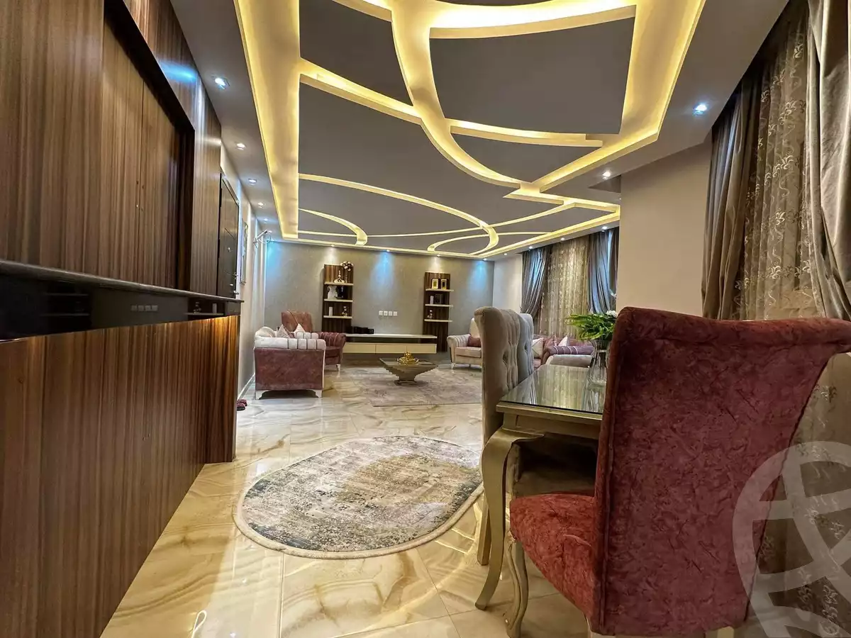 https://aqarmap.com.eg/en/listing/6357840-for-sale-cairo-mokattam-el-hadabah-el-wosta-el-mantaqa-el-olaa-baron-school-street