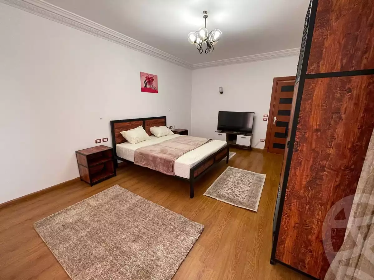 https://aqarmap.com.eg/ar/listing/6359244-for-sale-cairo-new-cairo-madinaty-lmntq-lwl-fylt-talaat-mostafa-rd