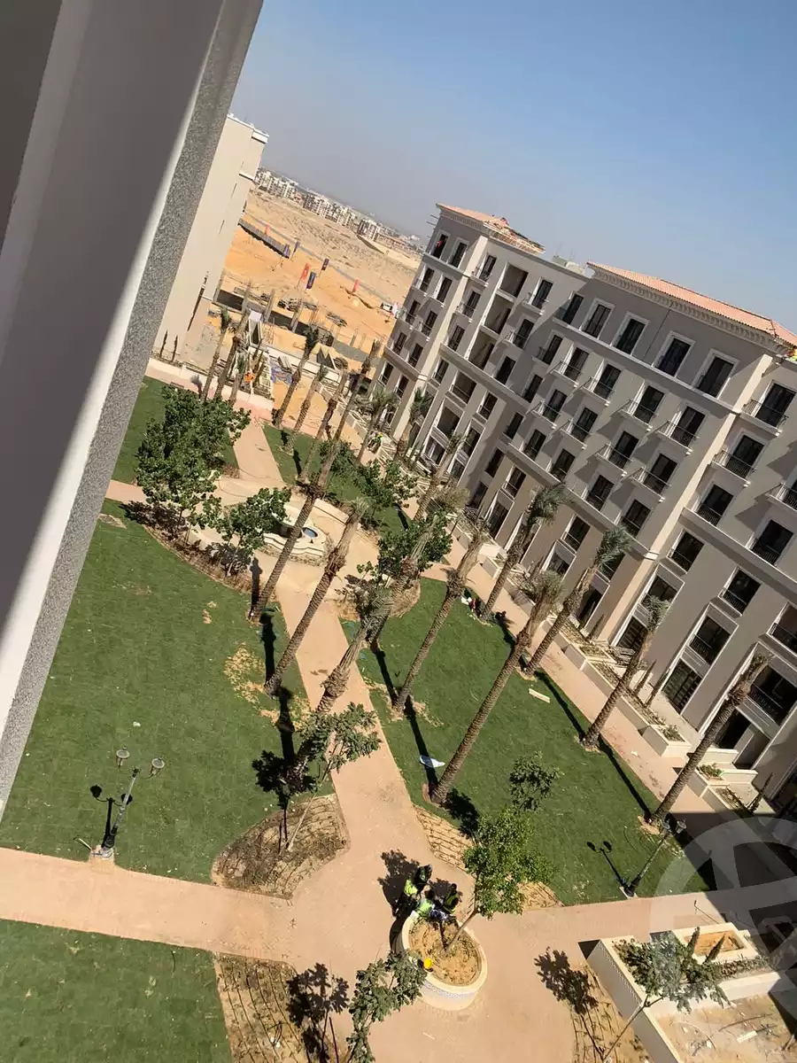 https://aqarmap.com.eg/en/listing/6360000-for-sale-cairo-el-sheikh-zayed-city-compounds-kmbwnd-fyldj-wyst-dr-llttwyr